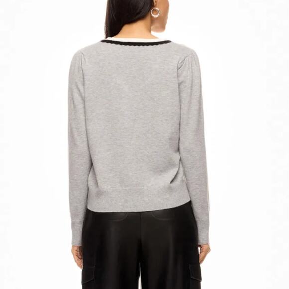 CeCe Gray Trim Oversized V-Neck Sweater SMALL Romantic Preppy Lightweight  $79 - Picture 4 of 9